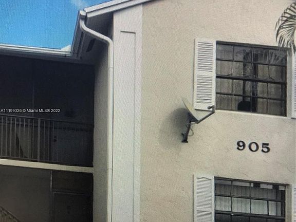 2nd image of 905 N Franklin Ave APT B