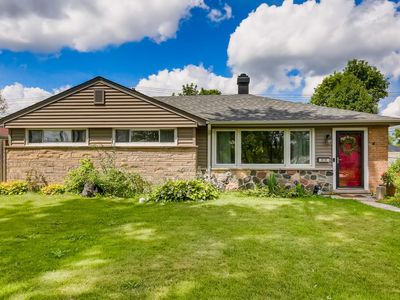 870 E Algonquin Rd, Des Plaines, IL, 60016