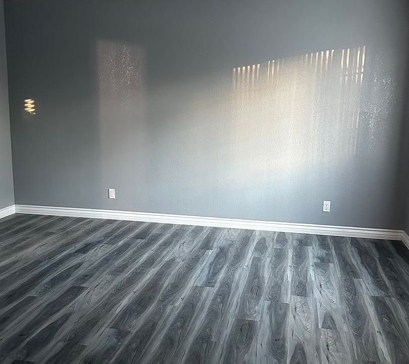 1st image of 654 W 48th St