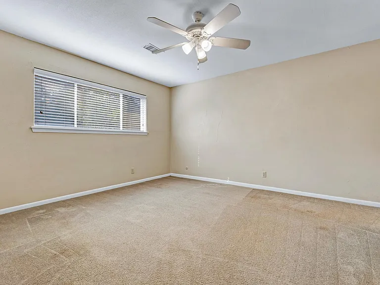 1118 Berkeley St — Photo 18