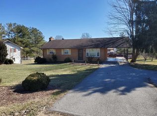 2417 Mud Pike, Christiansburg, VA 24073