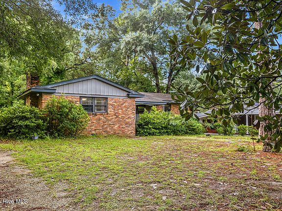 3rd image of 248 Brightwood Road