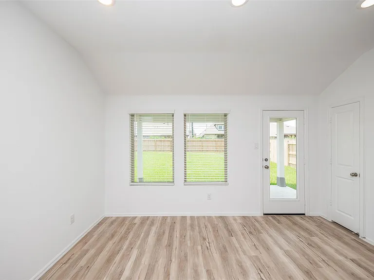 2550 Olivine Stone Dr — Photo 16