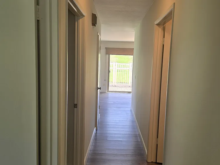 305 Harrisburg Dr — Photo 8
