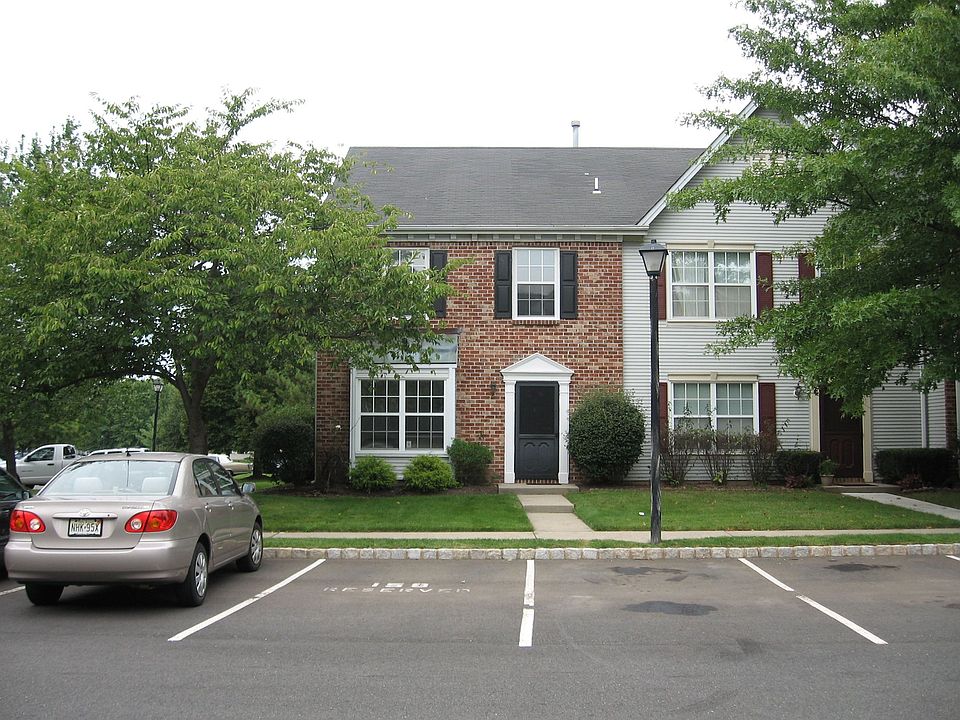 Great 2 bedroom Endunit