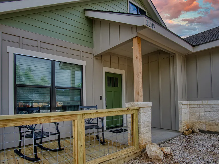 1247 Greenhill Dr — Photo 26