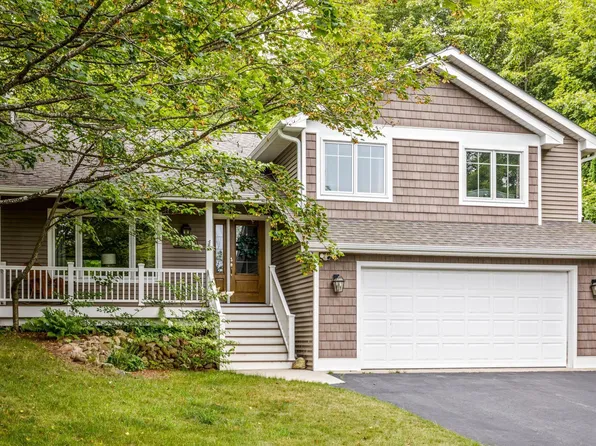 1750 S Cherry Blossom Ln, Suttons Bay, MI 49682