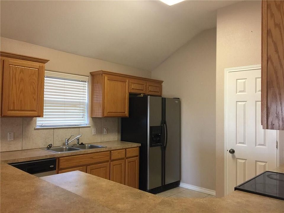 1st image of 1202 Meadow Brook Dr #0