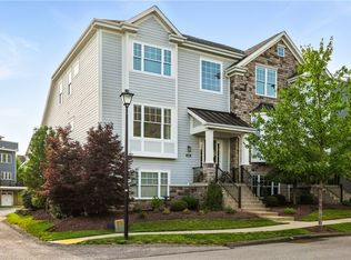 1416 Commons Ln, Bridgeville, PA 15017