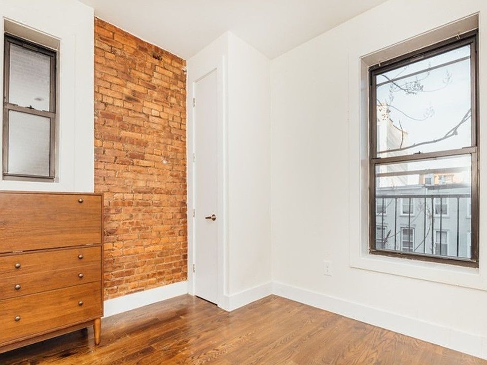 1st image of 205 Saint James Pl APT 2L