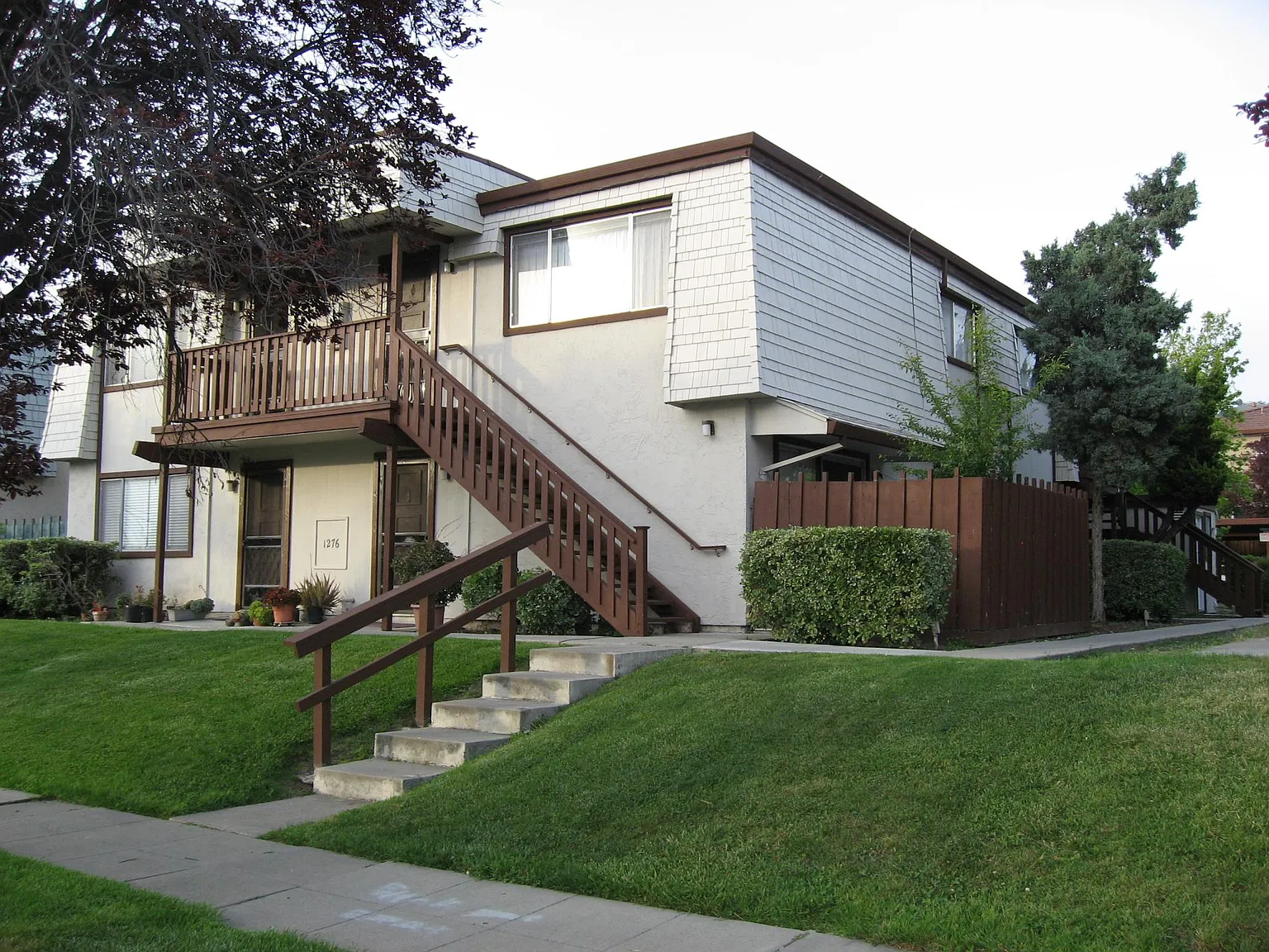 2 bed, 852 sqft, $1,200 — Photo 3