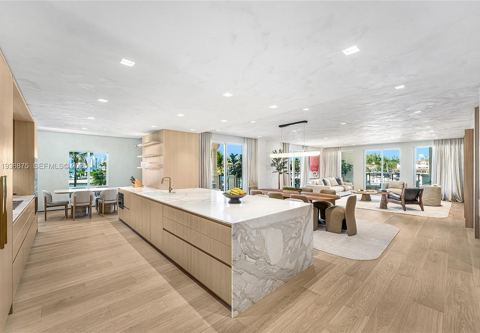 2521 Fisher Island Dr #6201