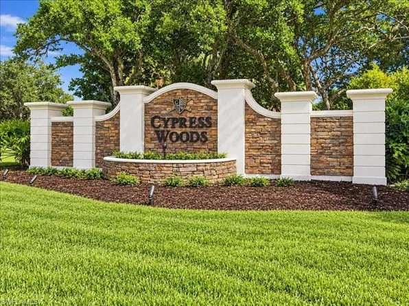 2905 Cypress Trace CIR #104, NAPLES, FL 34119