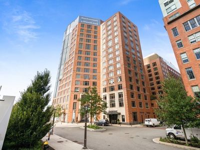 100 Lovejoy Wharf UNIT 4N, Boston, MA, 02114