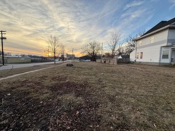 1851 N Main Avenue, Springfield, MO 65803