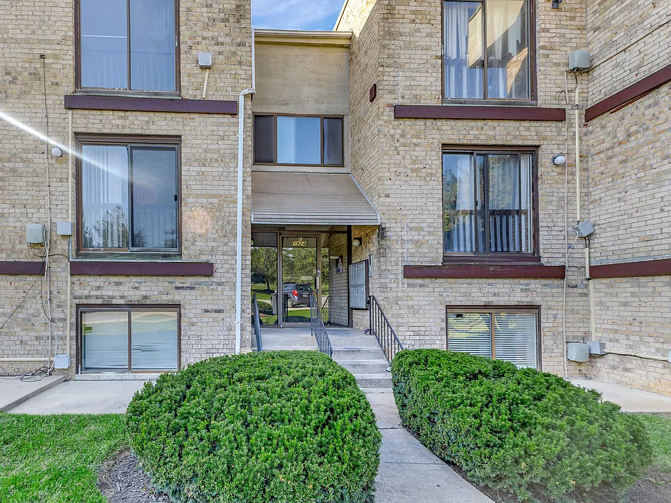 3924 Rolling Rd #5