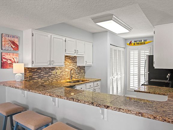 4th image of 114 Mainsail Dr Unit 146