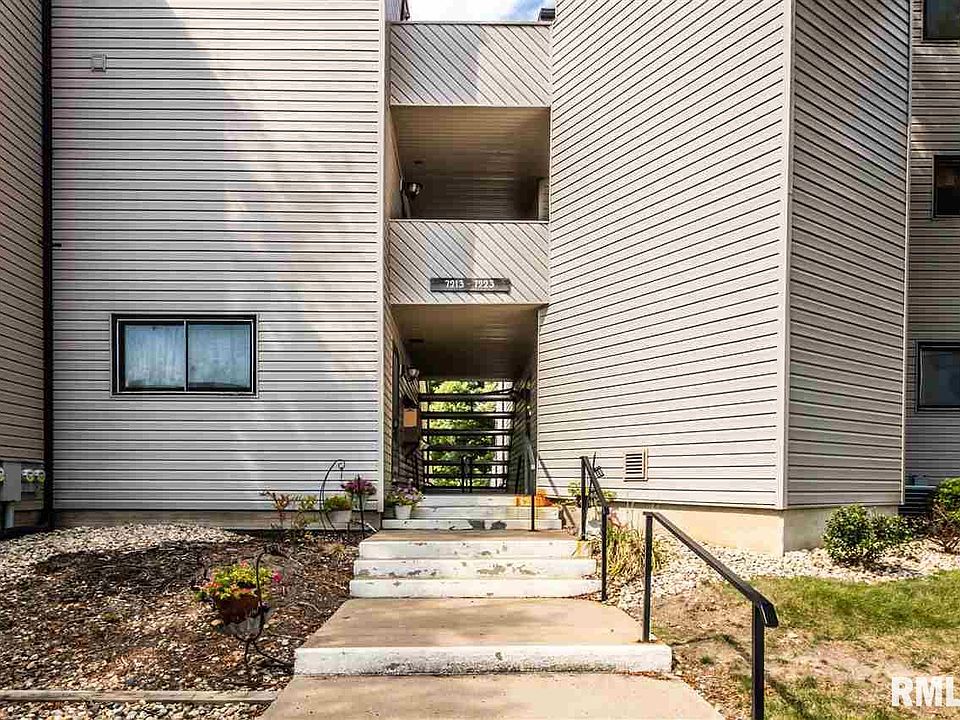 1st image of 7221 N Lakeside Ct #11