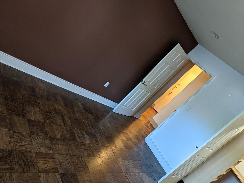1st image of 21 Fairview Ave