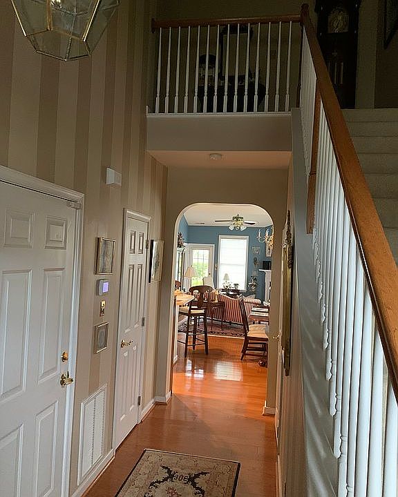Front door opens to hallway 