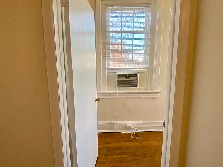 3110 Kensington Ave #8 — Photo 18