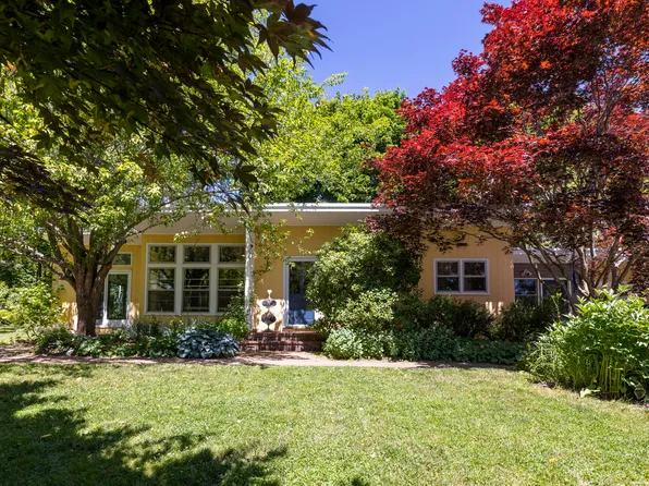 1 Pleasant Valley Avenue, Cape Elizabeth, ME 04107