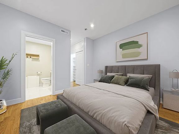 2nd image of 24 Rawson St #2A
