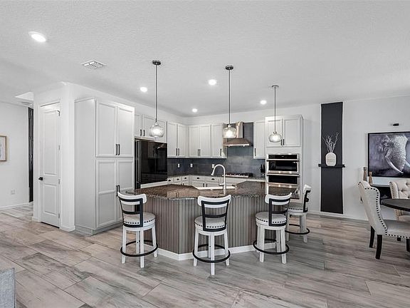 3rd image of 325 Shore Crab Way