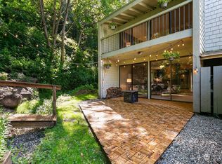 22715 Lakeview Dr APT J6, Mountlake Terrace, WA 98043