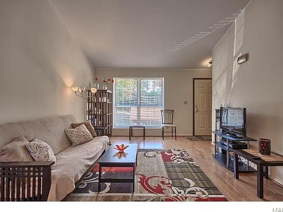 3rd image of 2440 Silkwood Dr