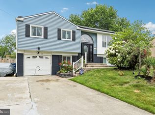 11 Blue Ridge Rd, Voorhees, NJ 08043