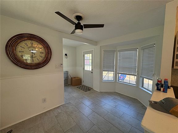 5th image of 3909 Tanglewood Dr