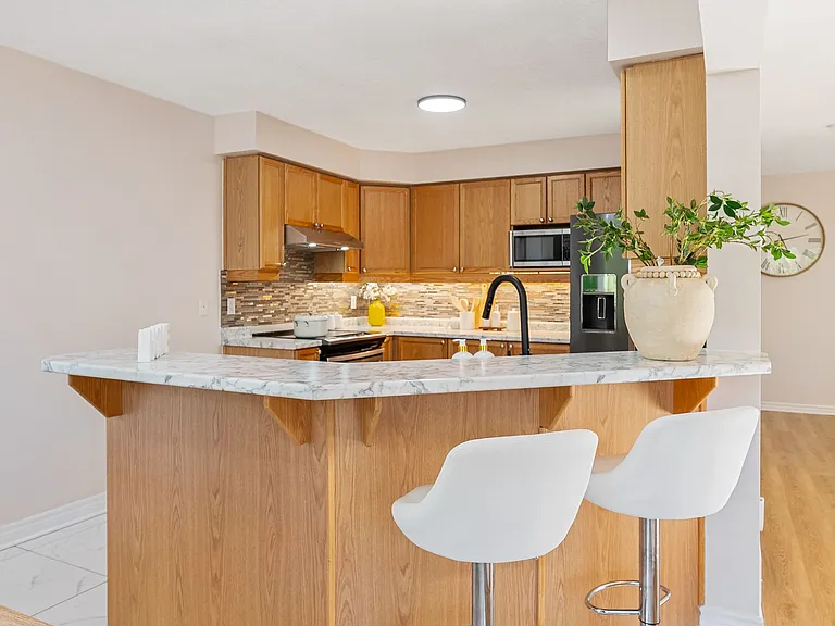 754 Hedgerow Pl — Photo 15