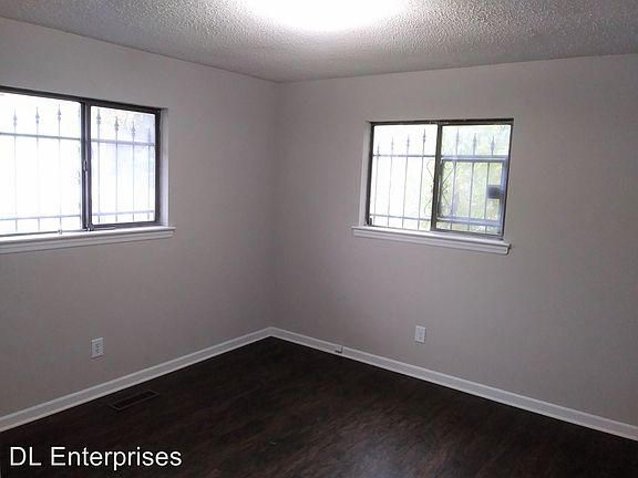 5th image of 861 N Orchard Knob Ave