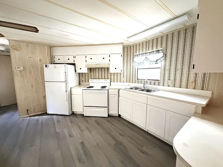 280 Flame Ln — Photo 9