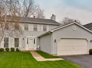 521 Valleyview Dr, Bartlett, IL 60103