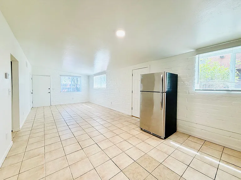 The Derby Apartments — Photo 43