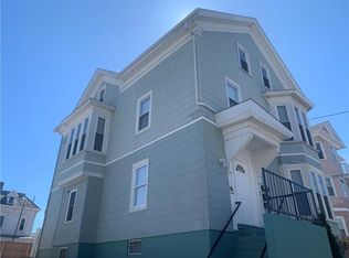 14 Dorchester Ave, Providence, RI 02909