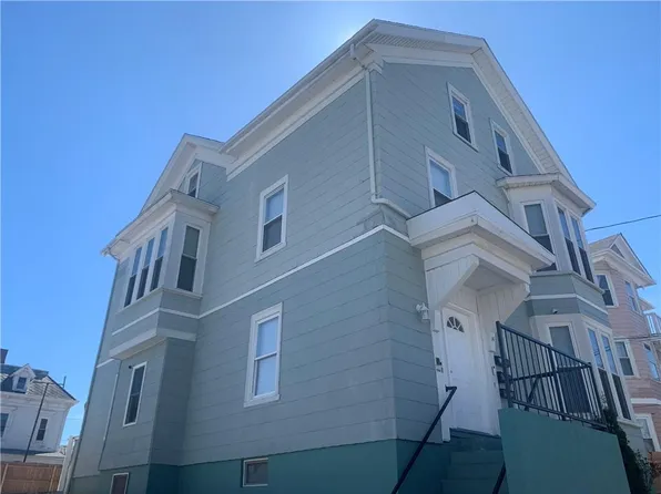 14 Dorchester Ave, Providence, RI 02909