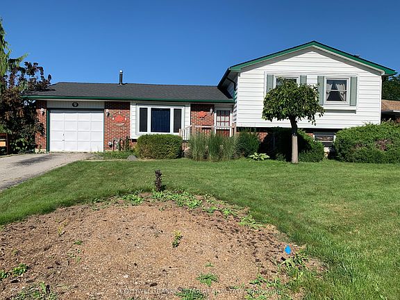 2nd image of 9 Lakeview Cir
