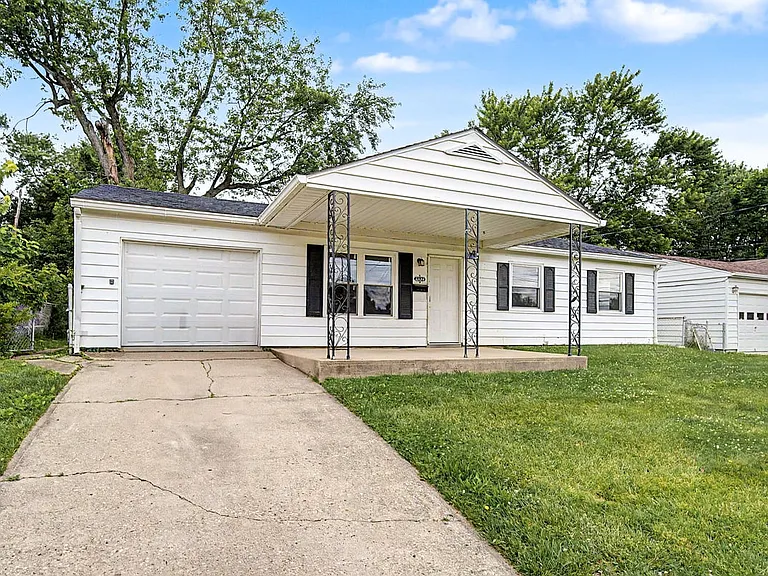 3324 Ainsworth Dr — Photo 1
