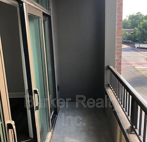 414 S White St #203 — Photo 8