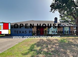 5705 Calumet Dr, Arlington, TX 76017