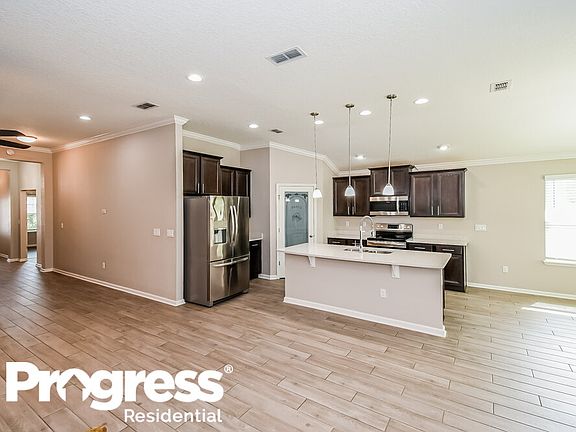 3rd image of 10058 Bengal Fox Dr
