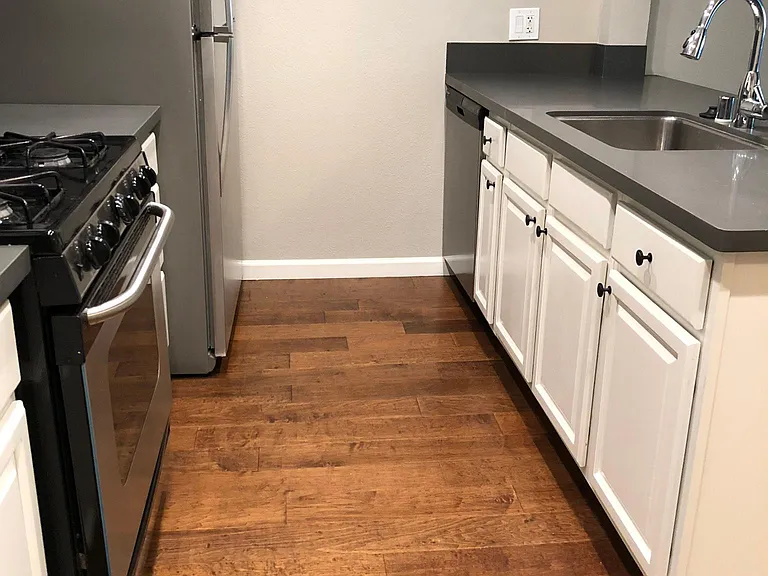 15231 Magnolia Blvd — Photo 10