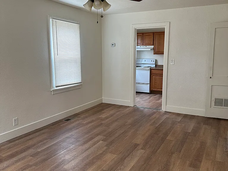1104 Calapooia St SW #1108 — Photo 3