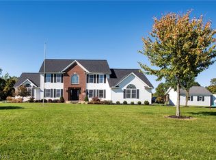 26894 Crocker Lndg, Columbia Station, OH 44028