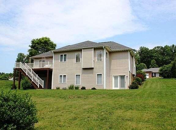 2nd image of 105 Brookshire Dr