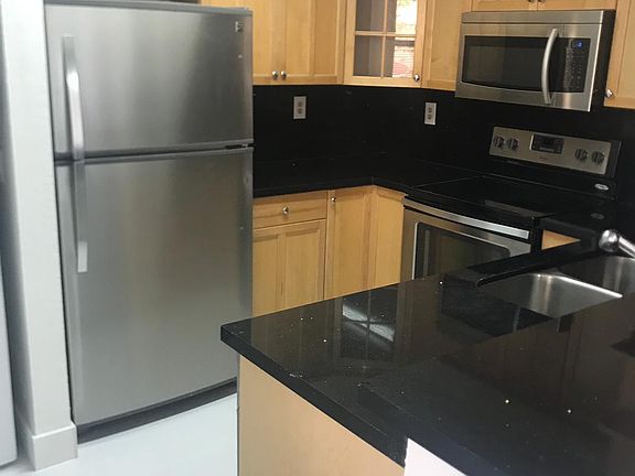 4th image of 301 W Park Dr APT 201