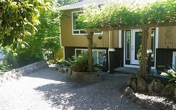 Another view when the trees and shrubs are in full bloom.